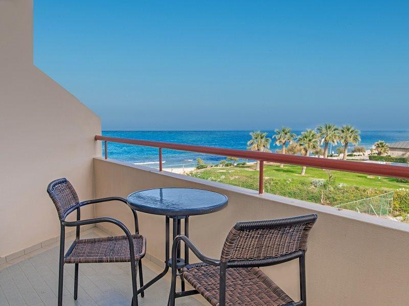 אדליאנוס קומפוס Jo An Beach Hotel מראה חיצוני תמונה