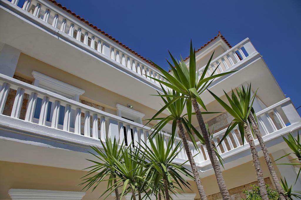 אדליאנוס קומפוס Jo An Beach Hotel מראה חיצוני תמונה