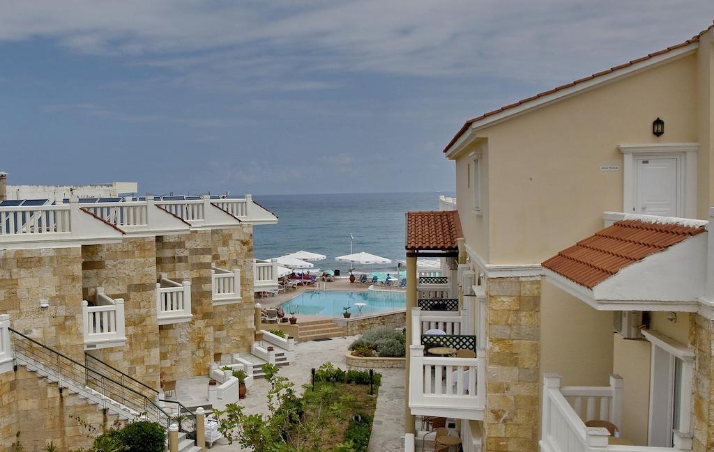 אדליאנוס קומפוס Jo An Beach Hotel מראה חיצוני תמונה