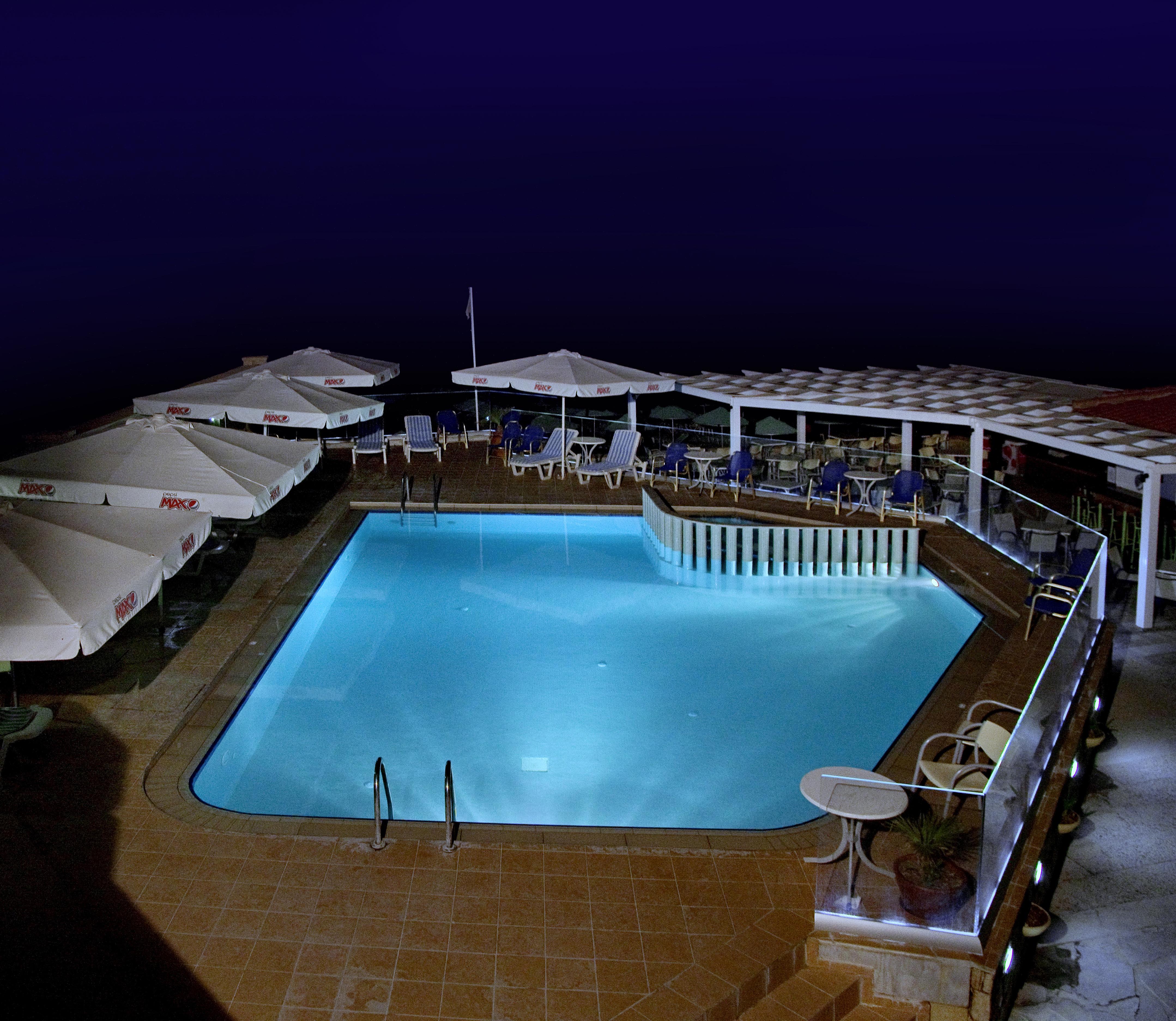 אדליאנוס קומפוס Jo An Beach Hotel מראה חיצוני תמונה