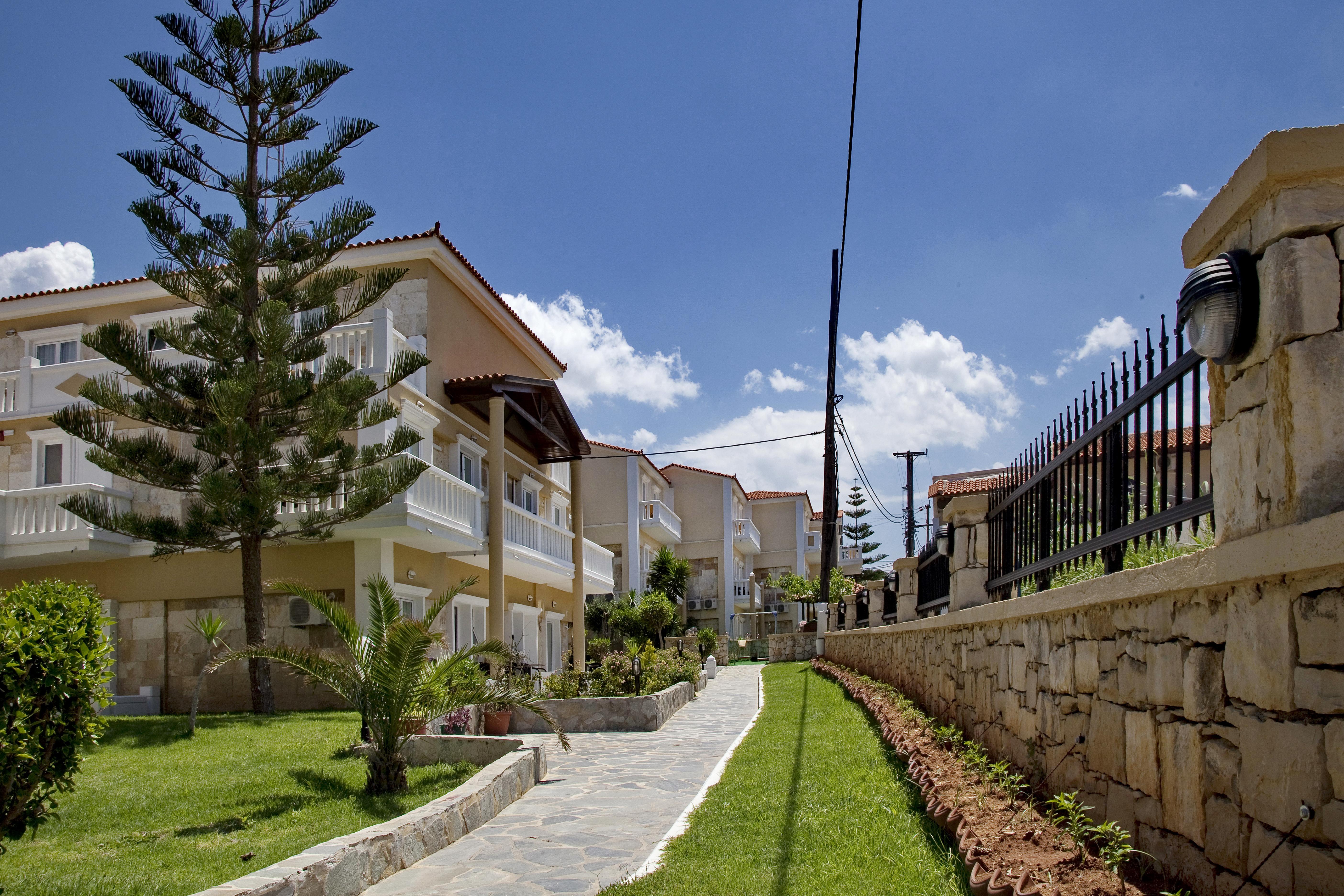 אדליאנוס קומפוס Jo An Beach Hotel מראה חיצוני תמונה