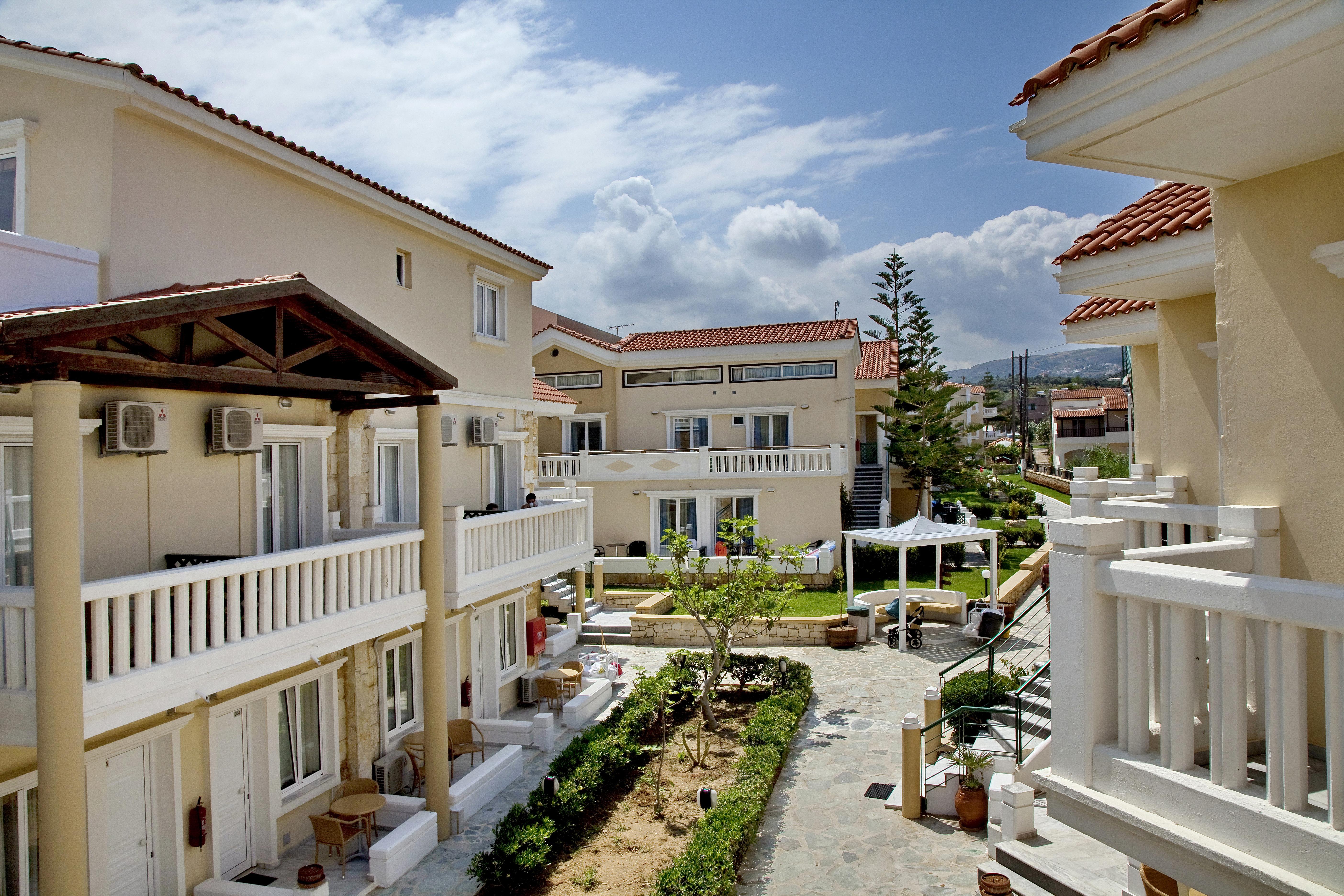 אדליאנוס קומפוס Jo An Beach Hotel מראה חיצוני תמונה