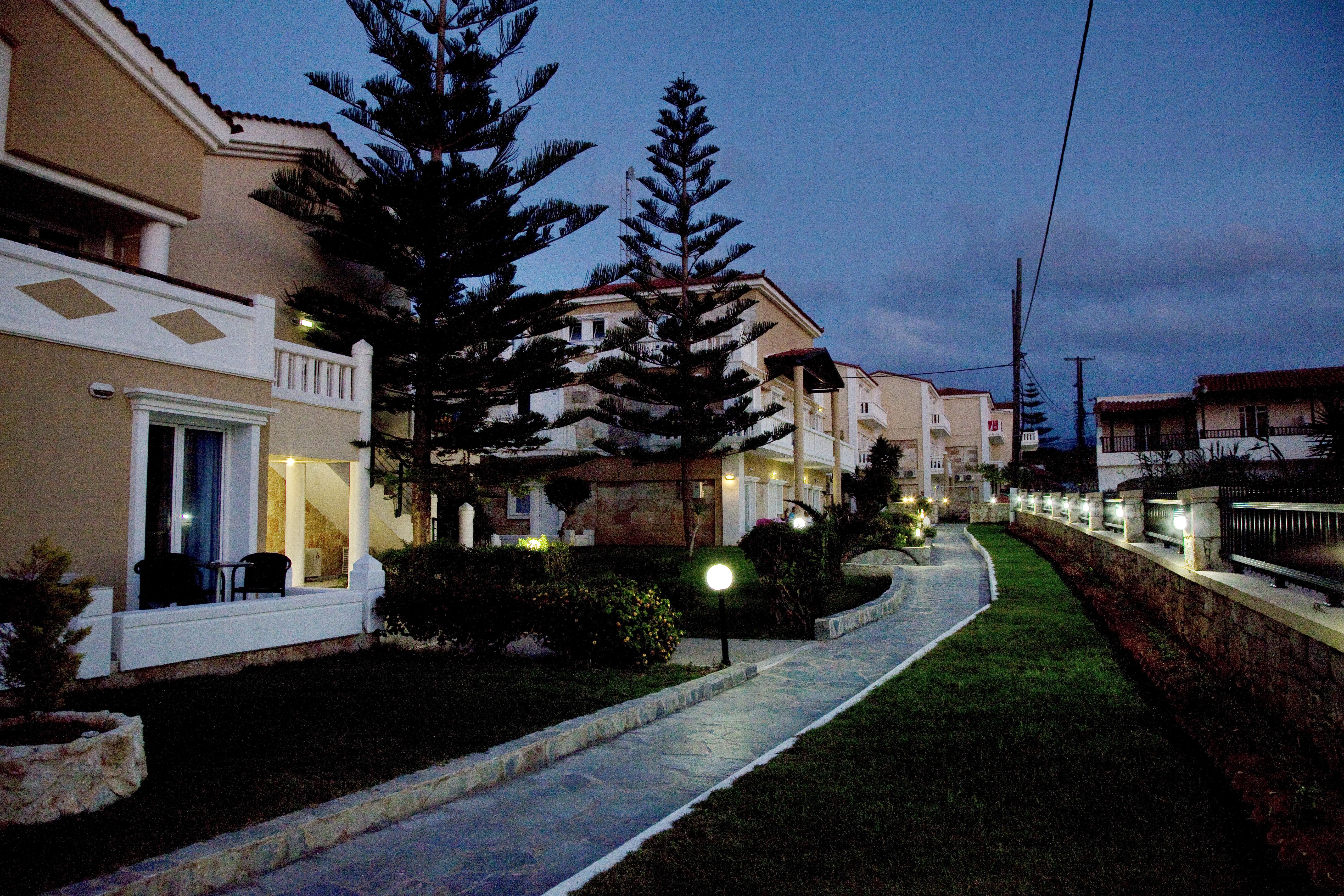 אדליאנוס קומפוס Jo An Beach Hotel מראה חיצוני תמונה